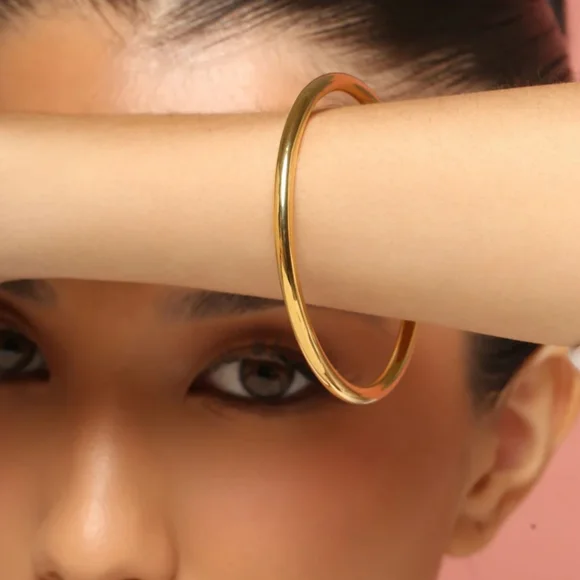 Cali Tiger 18k gold plated Pablo cuff bangle - Picture 4 of 6